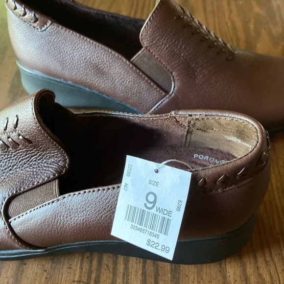 Woman’s brown size 9W cobbie cuddler brown leather slip ons new with tag no box - Picture 6 of 9